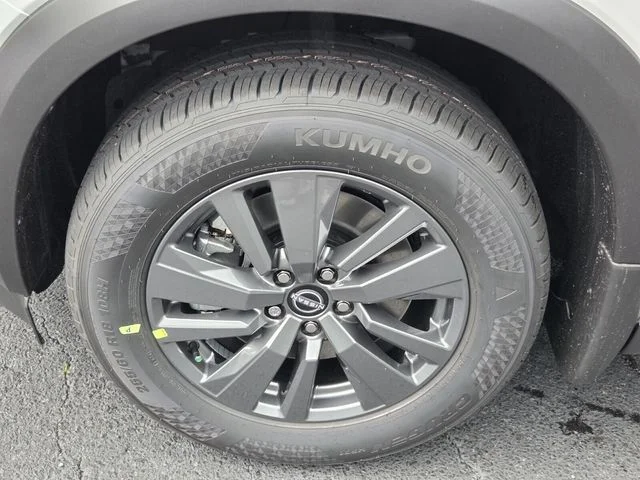 New 2026 Everest White Pearl TriCoat Nissan SV image 14