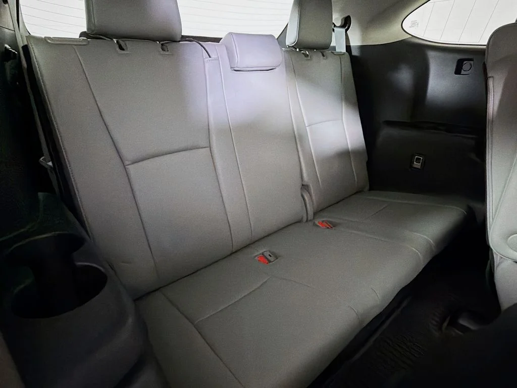 Certified Used 2022 Silver Toyota Platinum image 27