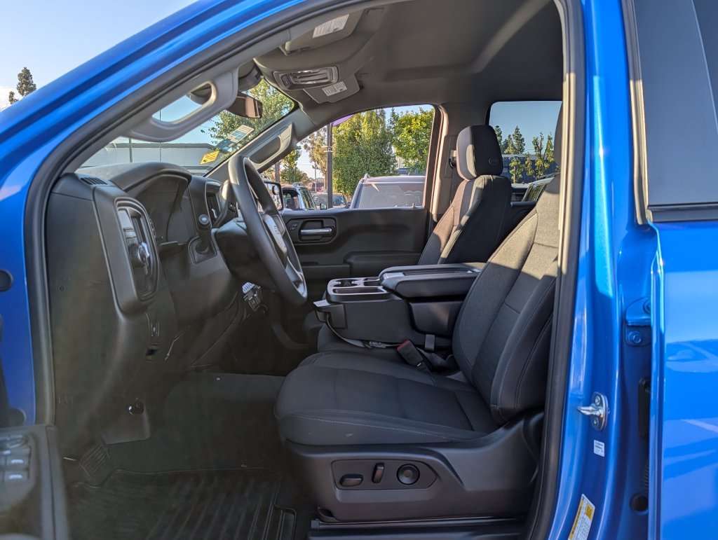 2025 Chevrolet Silverado 1500 Custom - Photo 10