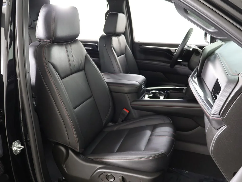 Used 2025 Black Chevrolet RST image 38
