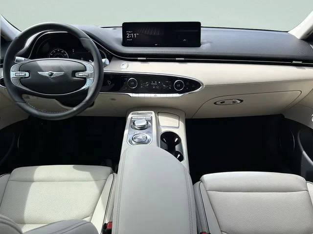 Used 2024 White Genesis 2.5T image 18