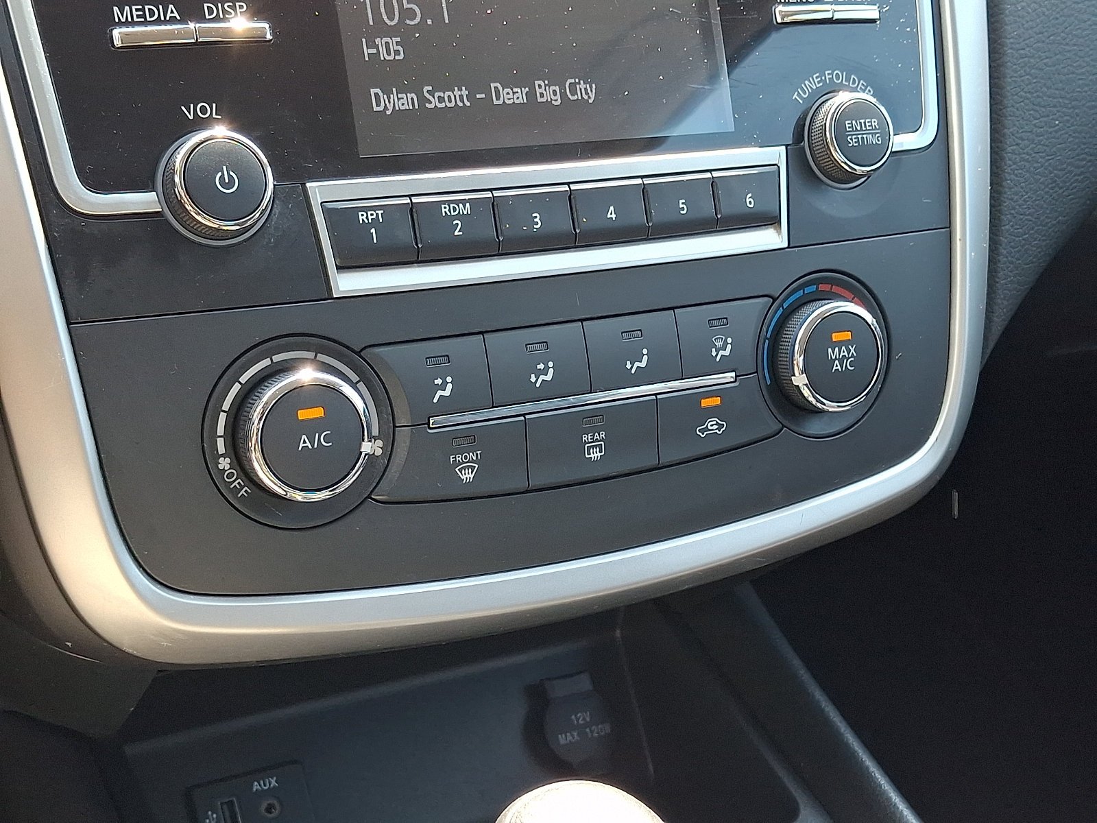 Used 2017 Storm Blue Nissan 2.5 S image 16