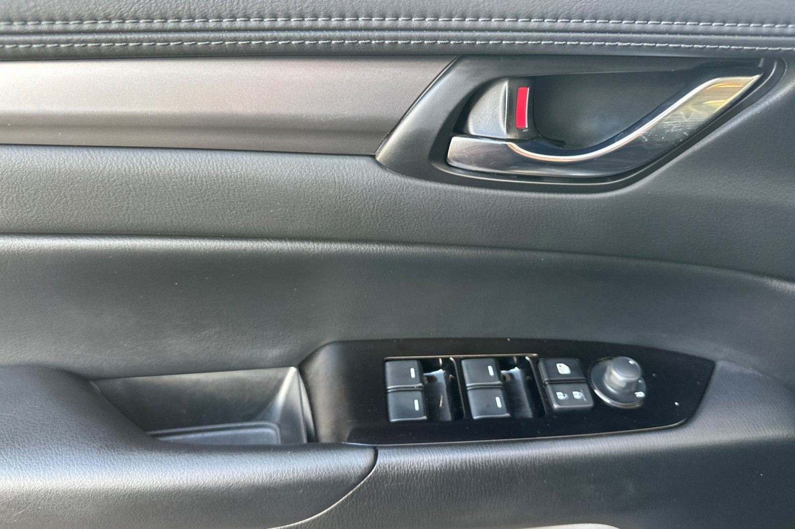 Used 2020 GREY Mazda Touring image 10