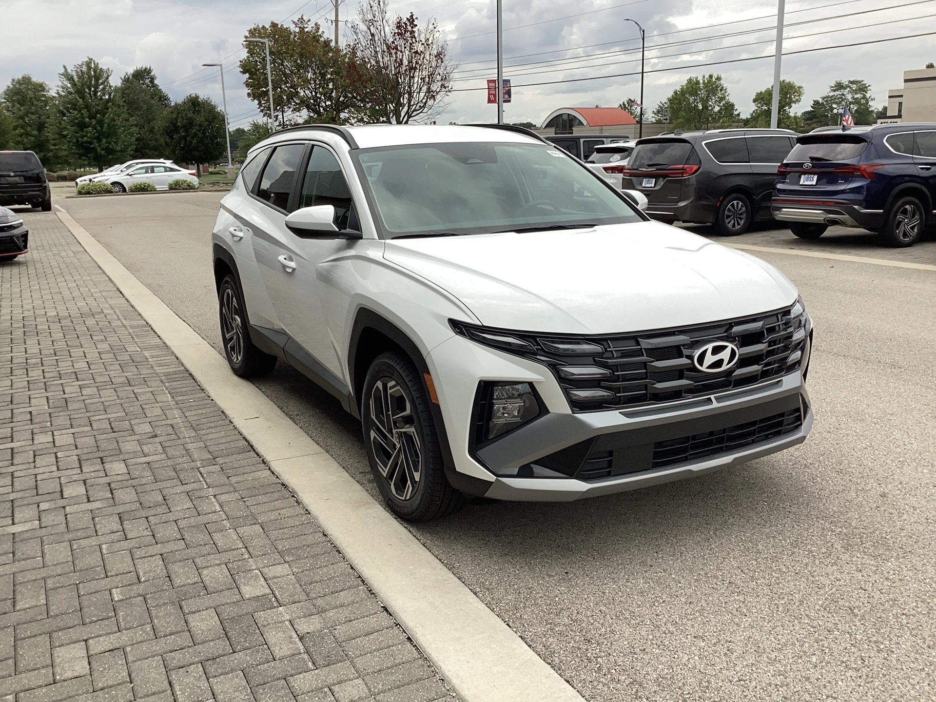 New 2026 Serenity White Pearl Hyundai SEL Plus image 3