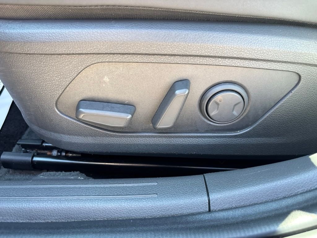 Used 2023 Blue Hyundai SEL Plus image 20