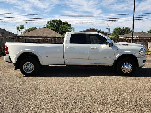 Used 2024 White RAM Limited 4x4 Crew Cab 8 ft. box 169.5 in. WB image 5