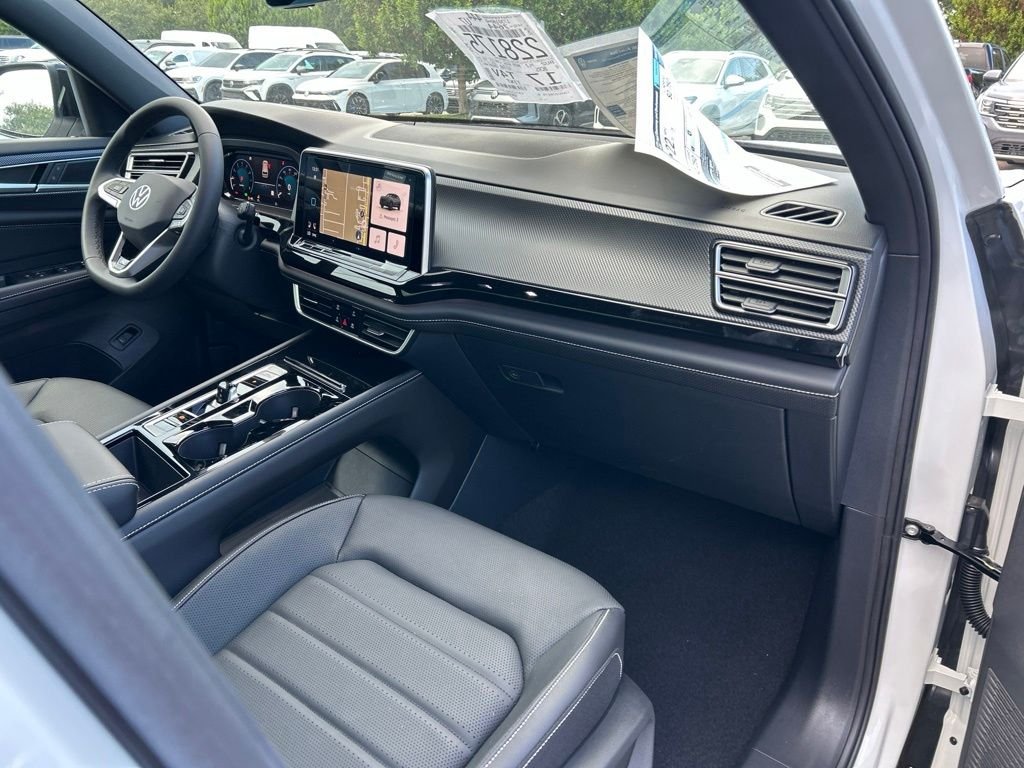 New 2026 White Volkswagen 2.0T SEL R-Line Black image 47