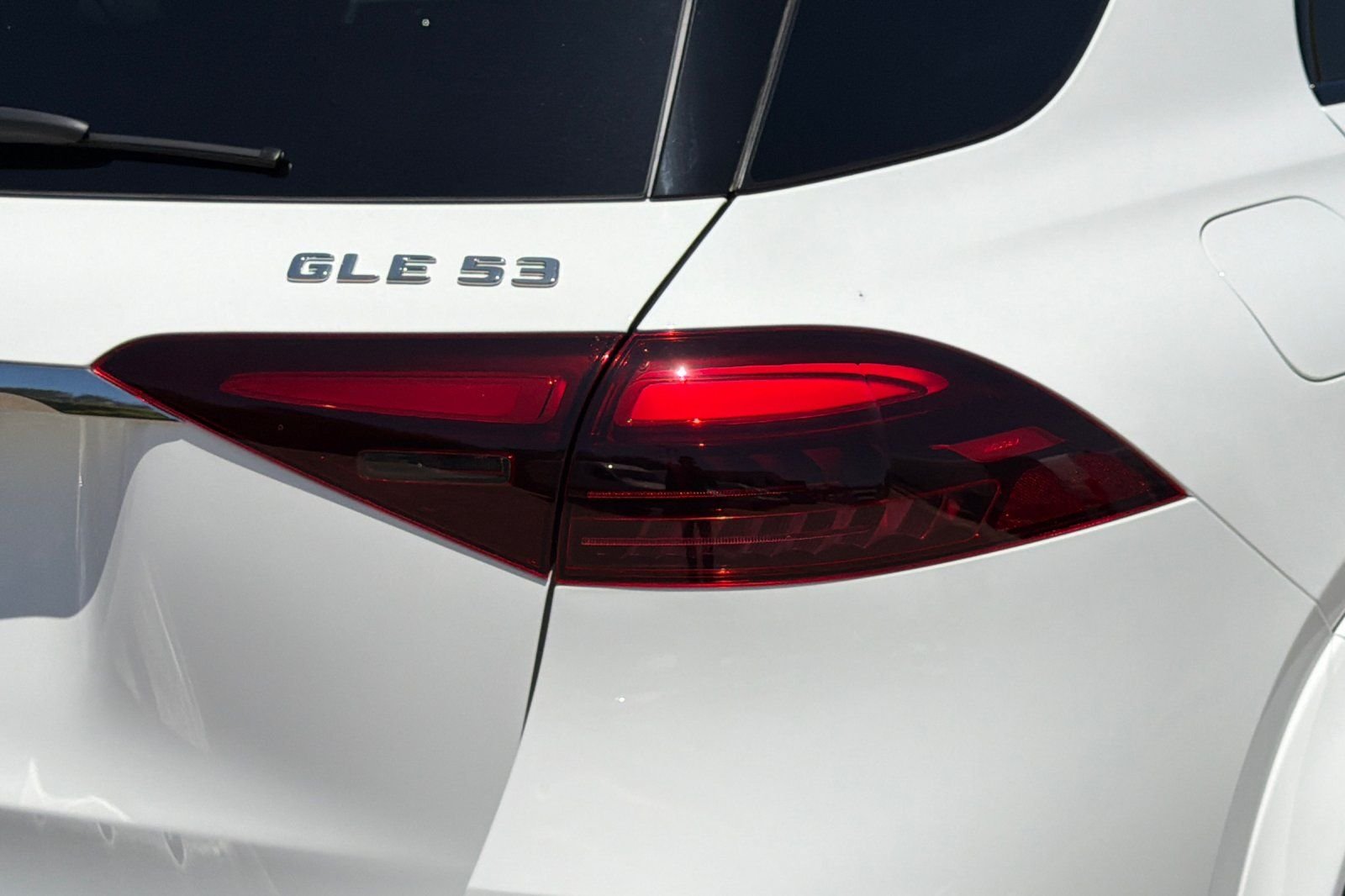 New 2026 Polar White Mercedes-Benz GLE 53 AMG® image 16
