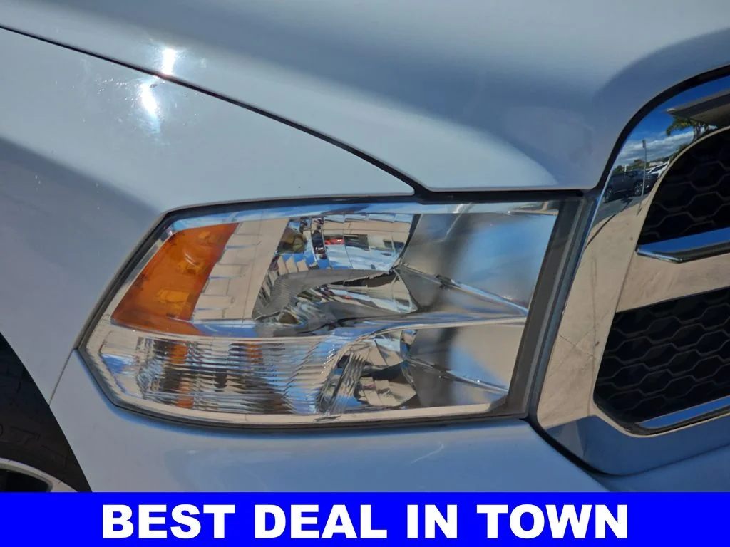 Used 2022 White Ram SLT image 32