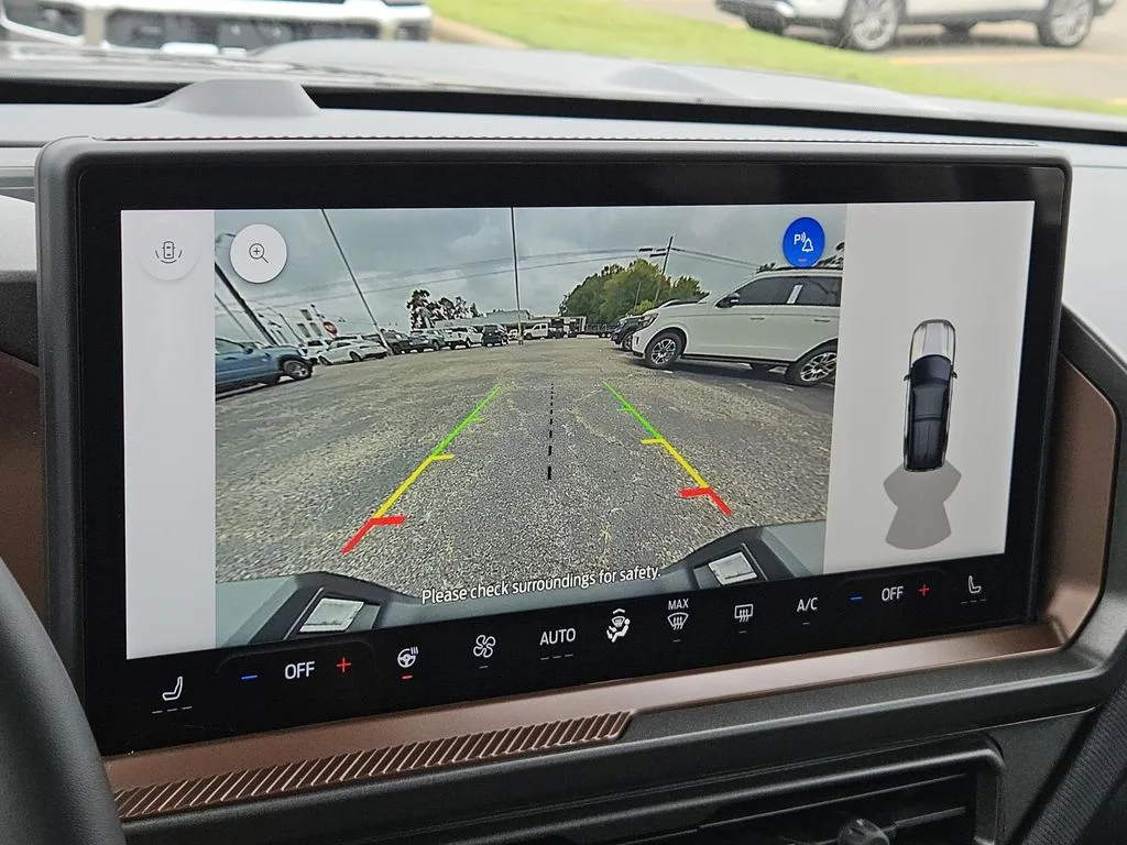 New 2026 Shadow Black Ford Outer Banks® image 18