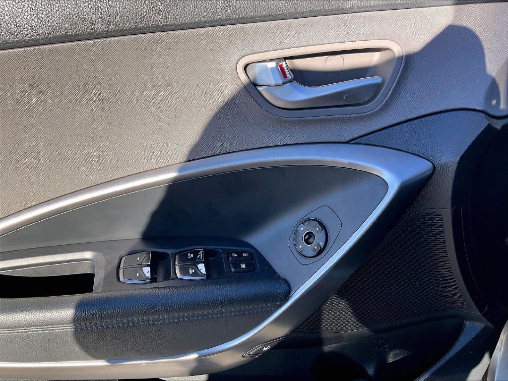 Used 2018 Mineral Gray Hyundai 2.0T image 37