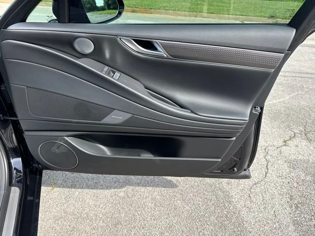 Used 2025 Black Genesis 3.5T image 9