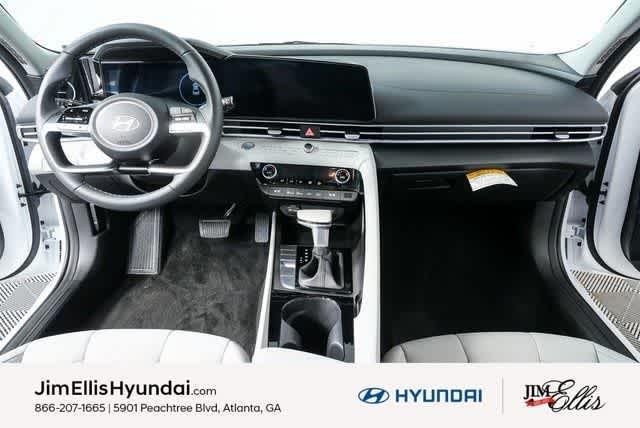 2025 Hyundai Elantra Limited - Photo 57