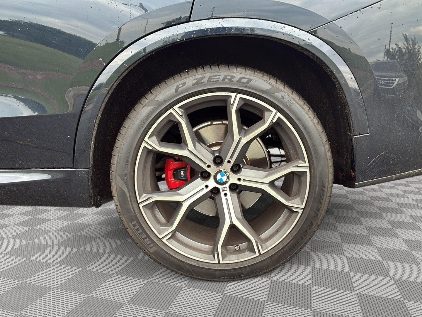 Used 2022 Carbon Black Metallic BMW xDrive40i image 6