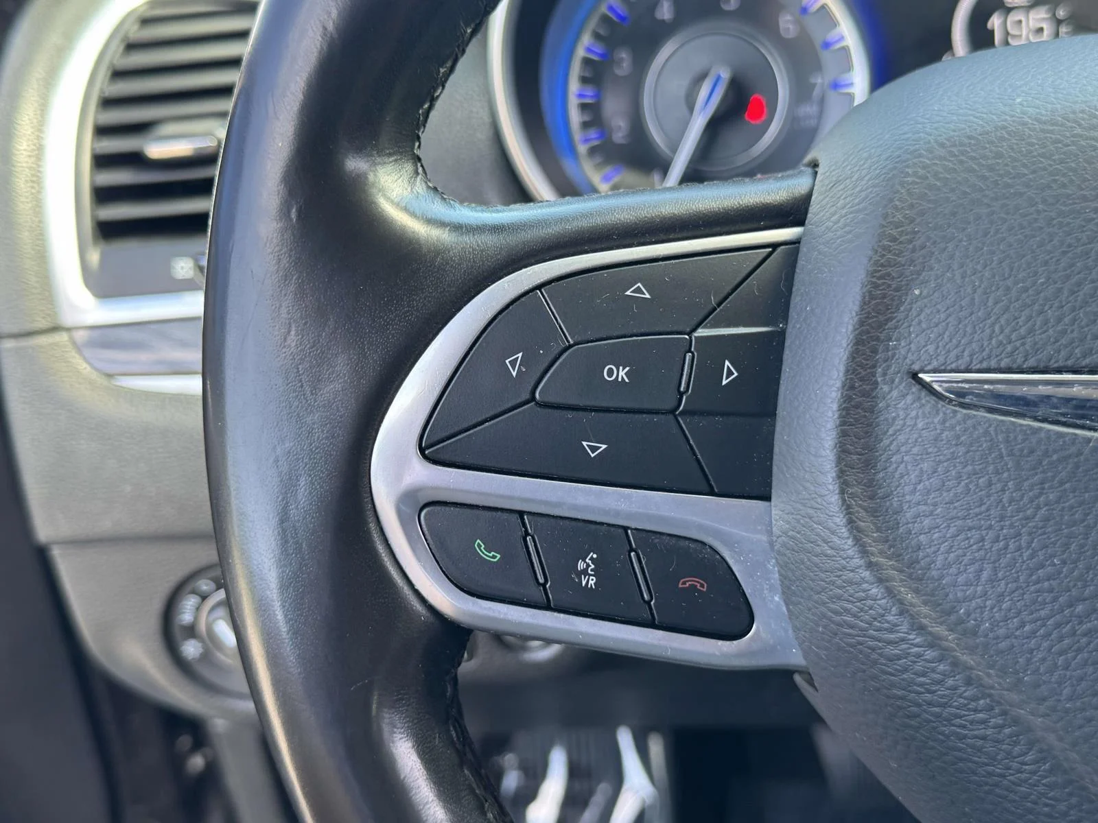 Used 2022 Gloss Black Chrysler Touring image 10