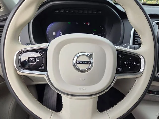 Used 2023 Silver Volvo Ultimate image 39