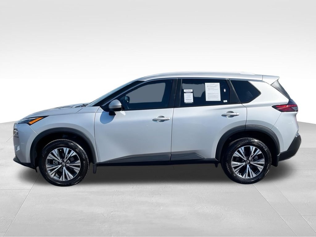 Used 2023 Silver Nissan SV image 5