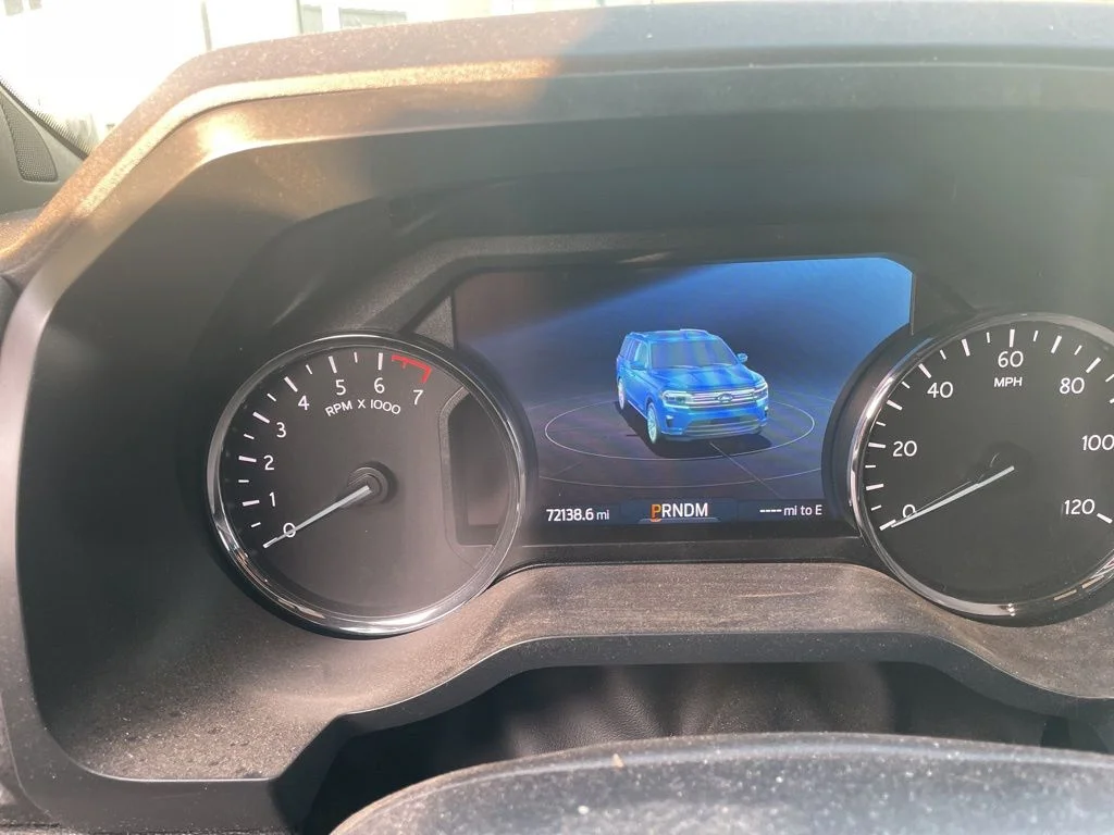 Certified Used 2023  Ford Limited image 19