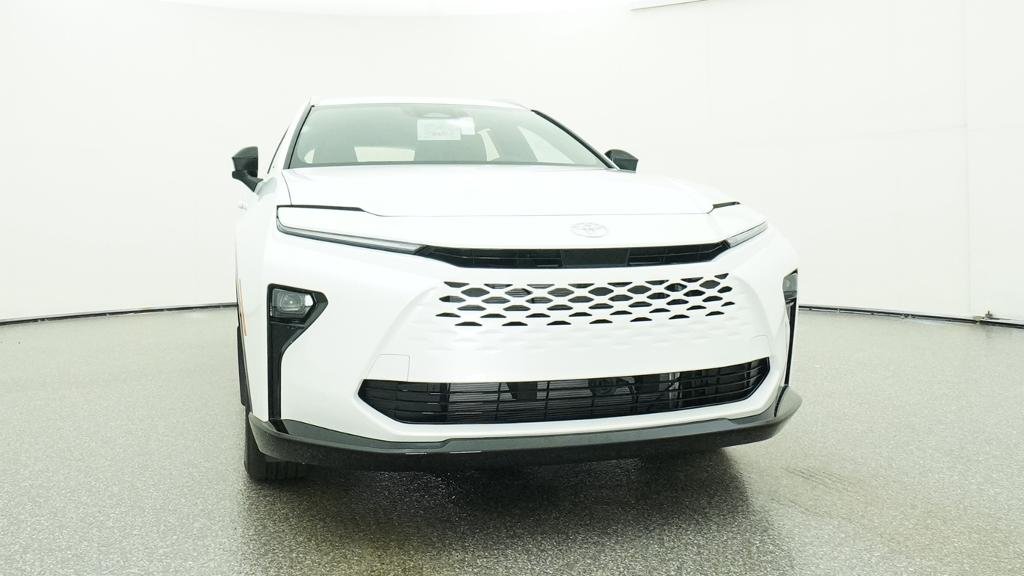 New 2026 Oxygen White Toyota XLE image 37