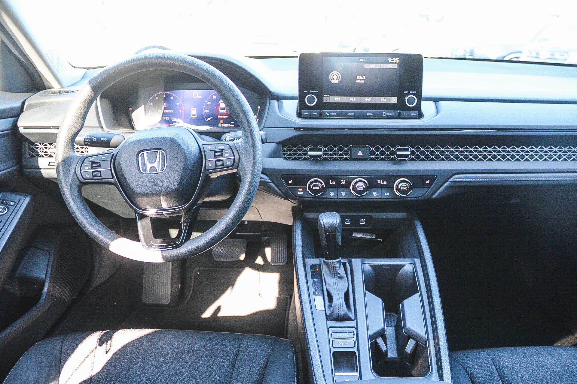 2024 Honda Accord EX - Photo 13