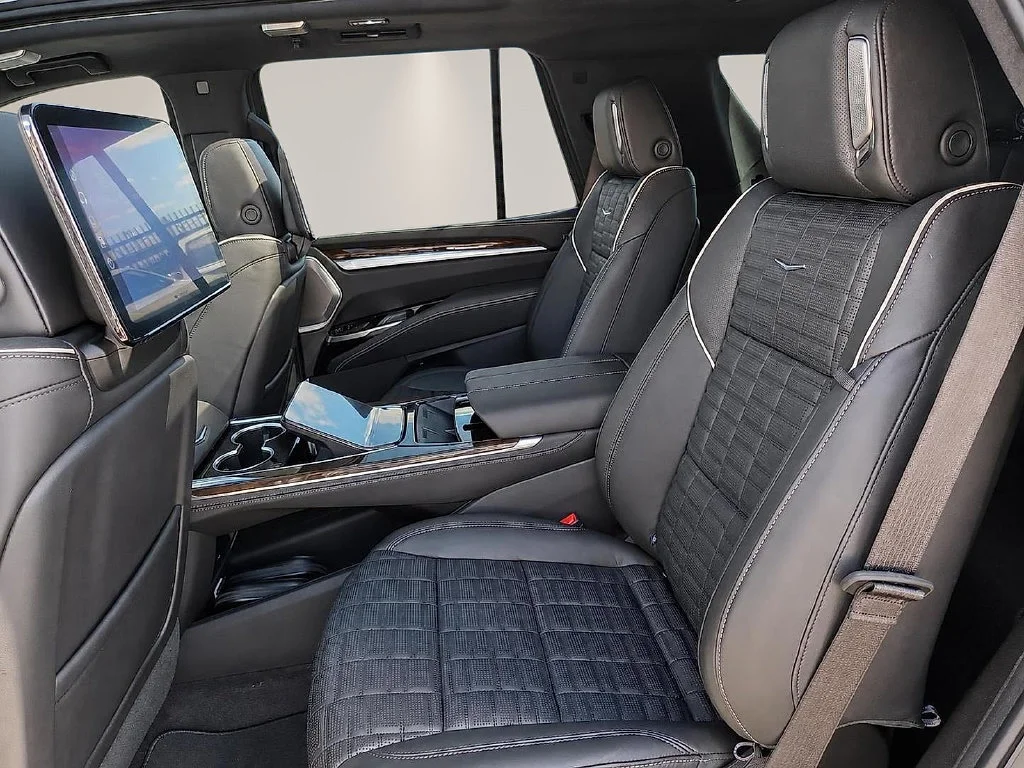 2026 Cadillac Escalade Platinum Sport - Photo 13