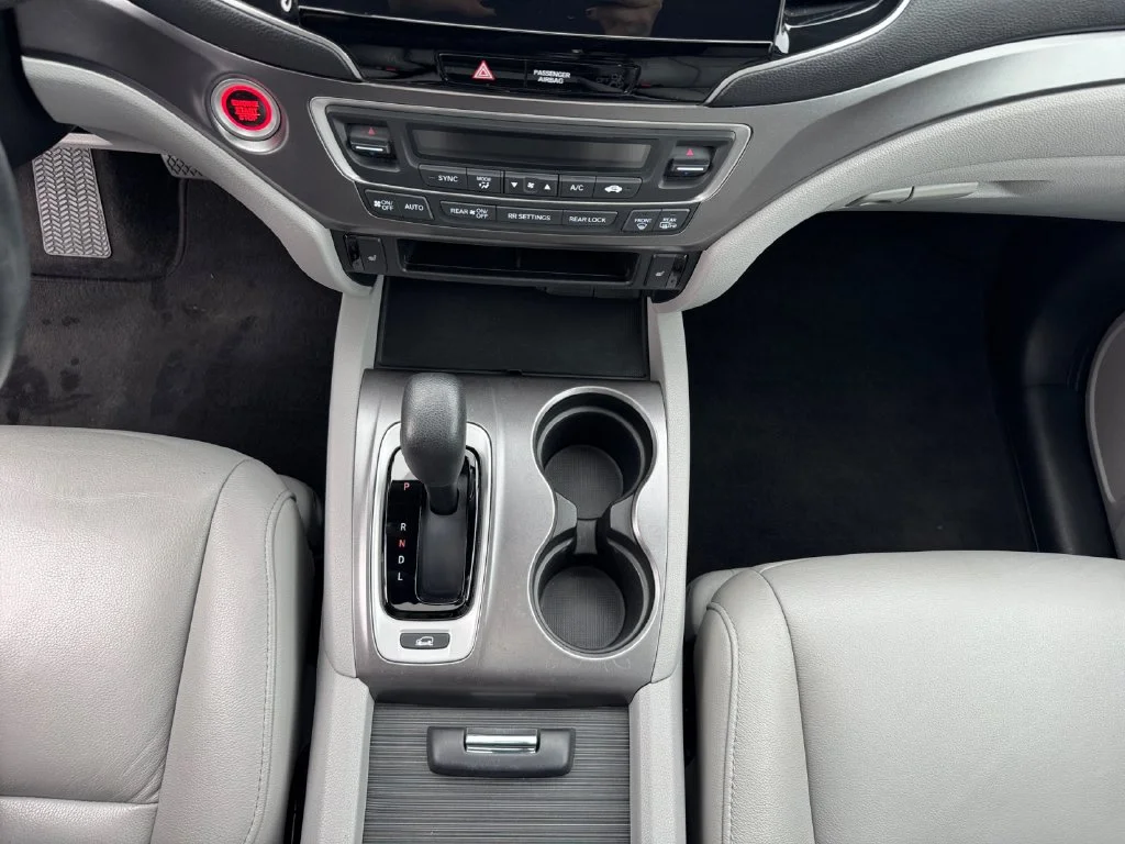 Certified Used 2019 Silver Honda EX-L image 10