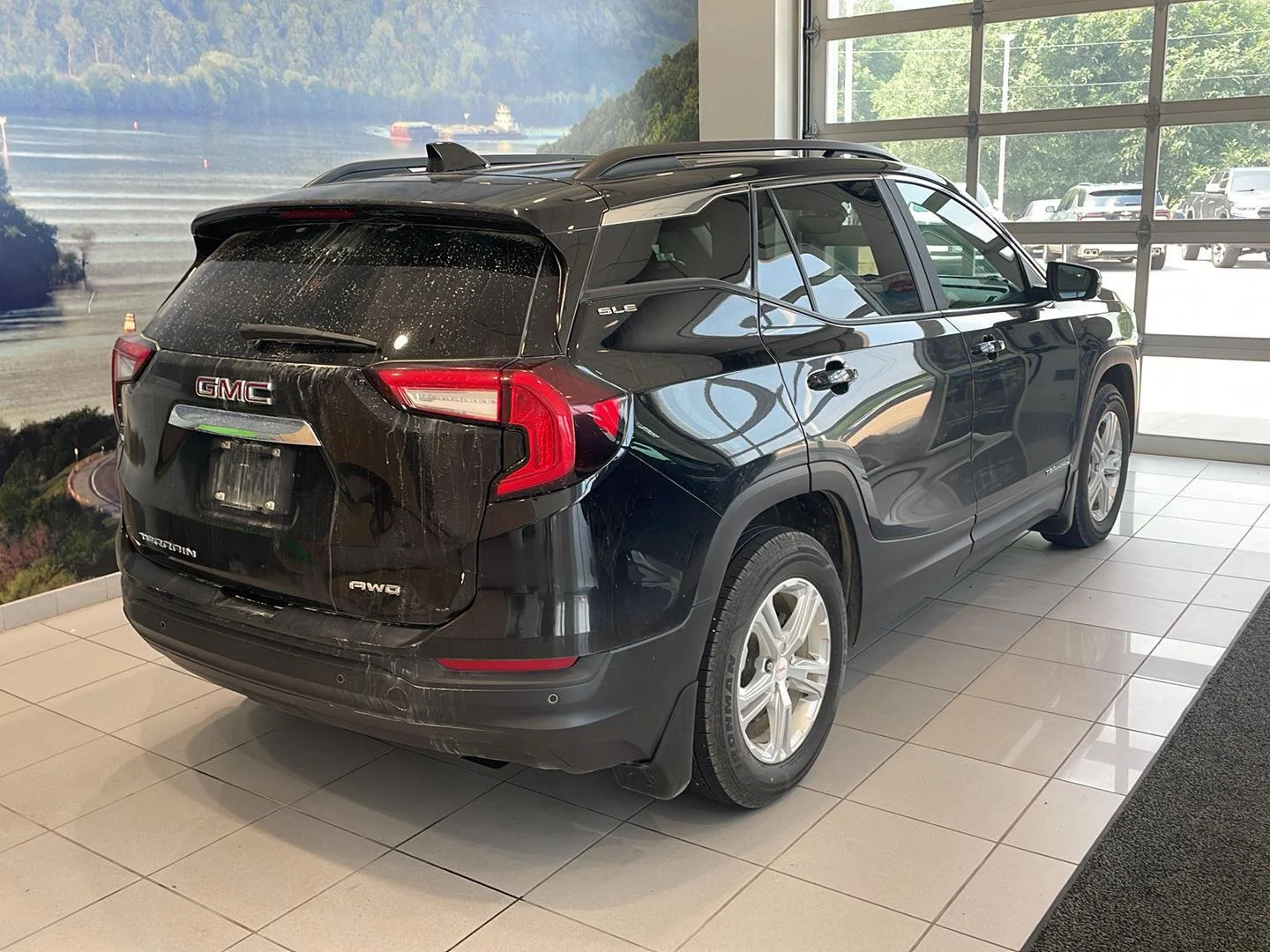 Used 2022 GMC Terrain SLE with VIN 3GKALTEV2NL112489 for sale in Winona, MN