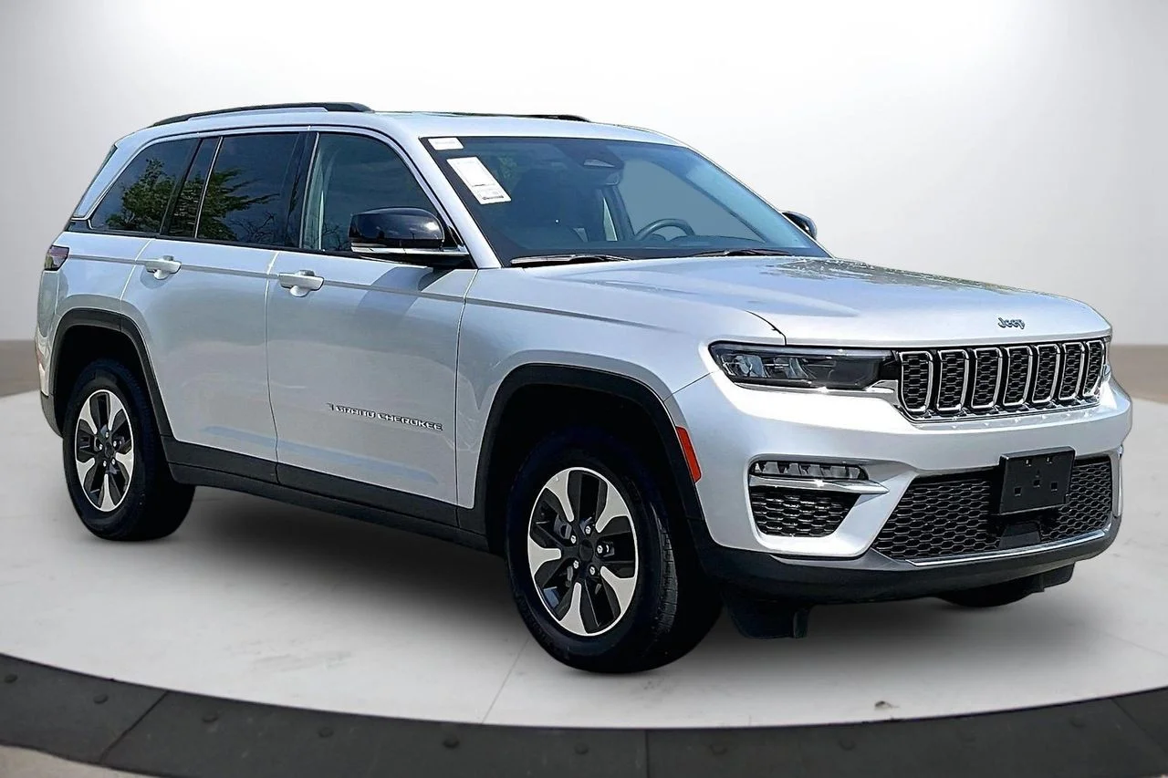 Certified Used 2024 Silver Jeep 4xe image 2
