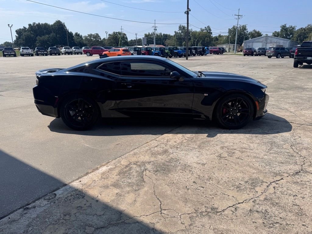 Used 2019 Black Chevrolet 1LT image 6