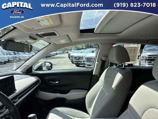 Used 2024 White Honda EX-L image 22