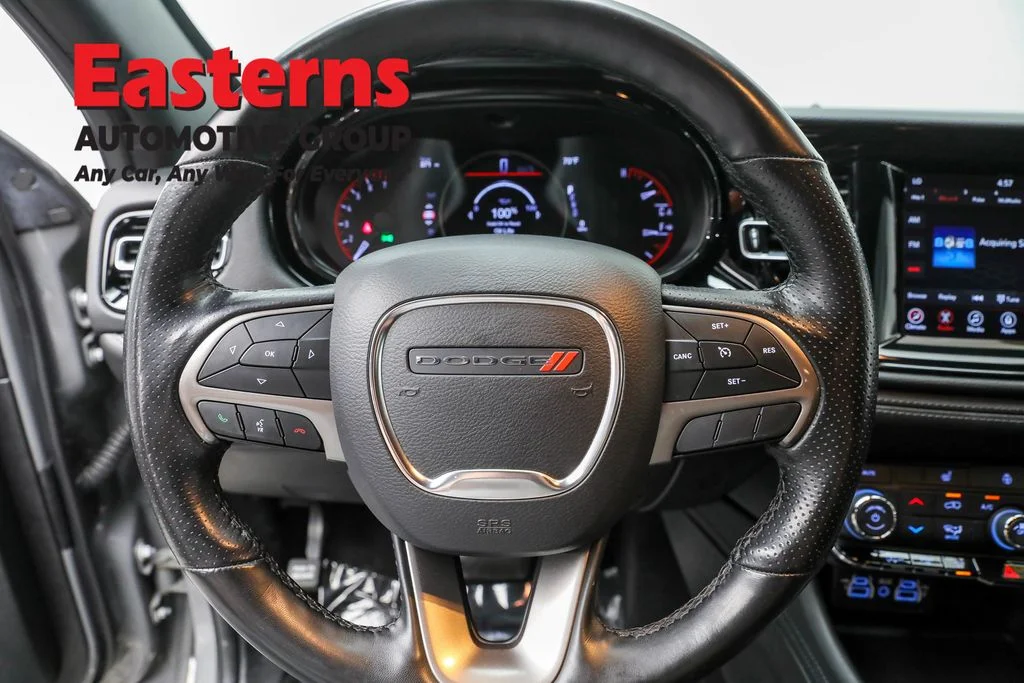 Used 2023 Gray Dodge SXT image 10