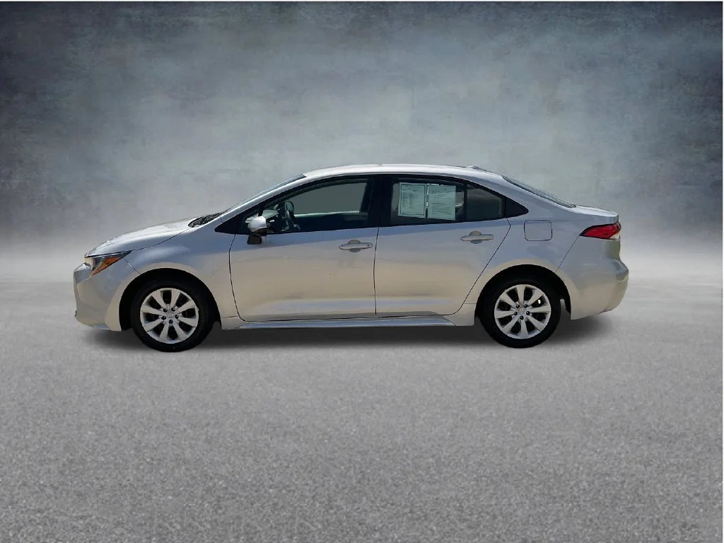 Used 2025 Silver Toyota LE image 4