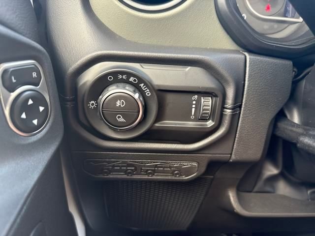 New 2025 Bright White Clearcoat Jeep Mojave image 30