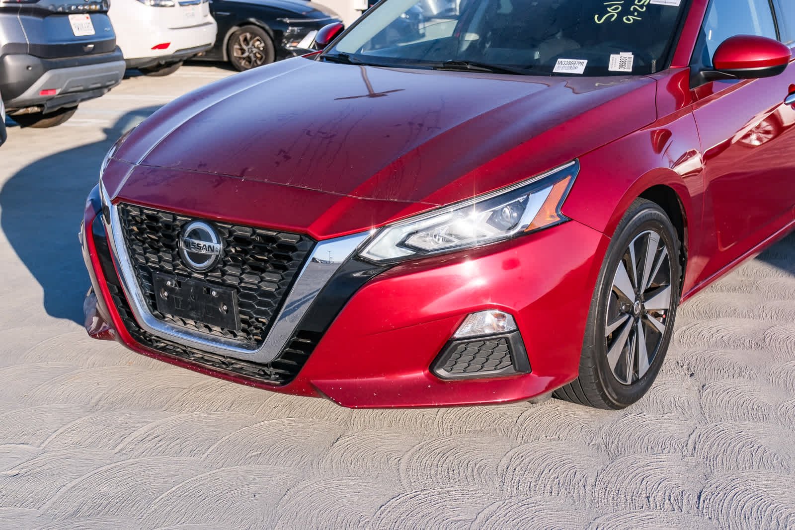 Used 2022 Scarlet Ember Tintcoat Nissan 2.5 SV image 11