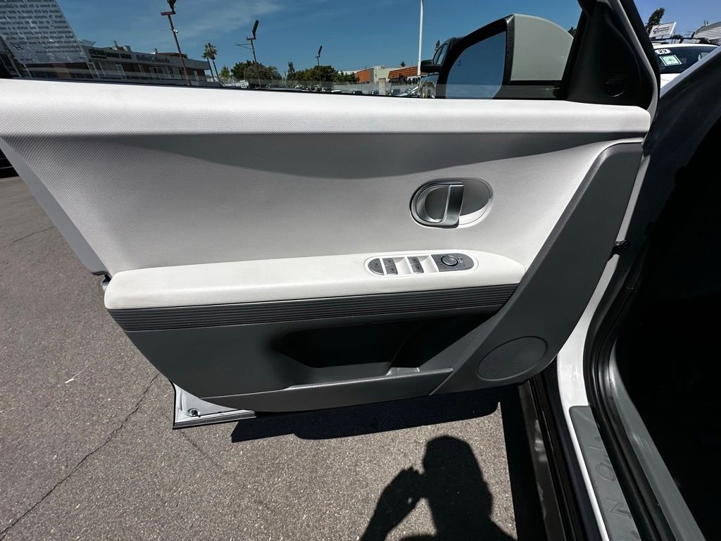 Used 2024 Cyber Gray Hyundai SEL image 19