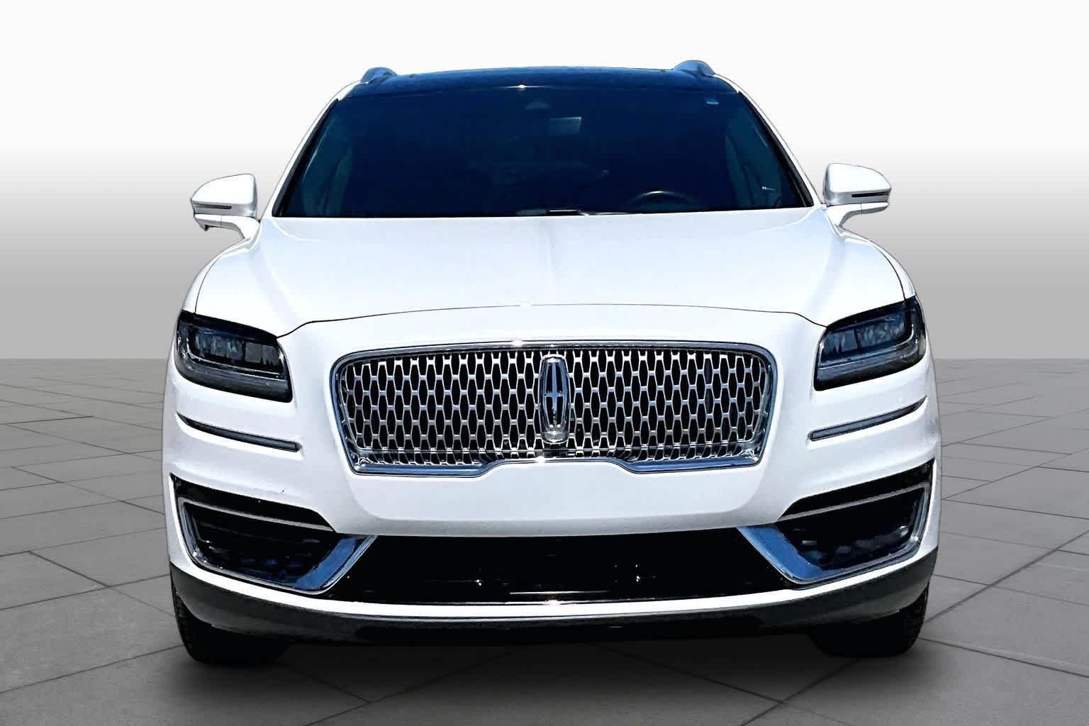 Used 2020 Pristine White Lincoln Reserve image 4