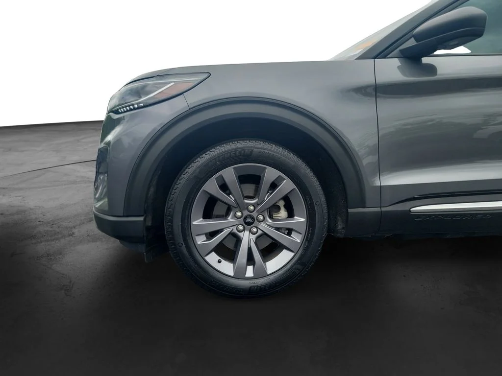 Used 2025 Gray Ford Active image 14
