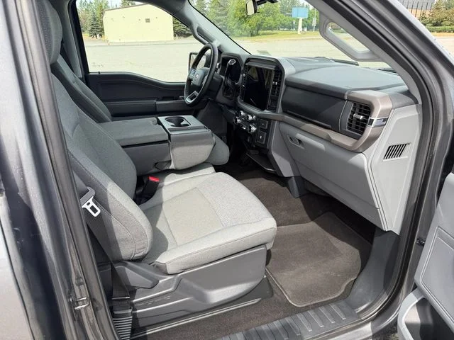 Used 2025  Ford XLT image 30