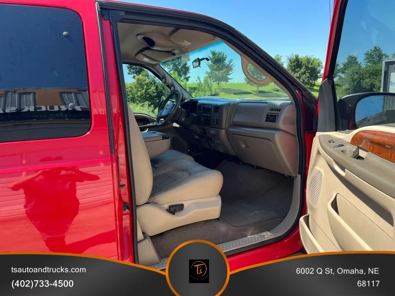 Used 2000 Red Ford Long Bed image 15
