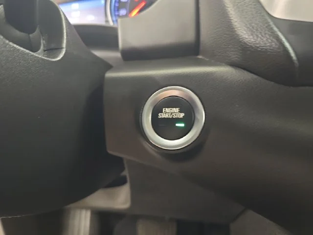 Used 2020 Summit White GMC SLT image 30