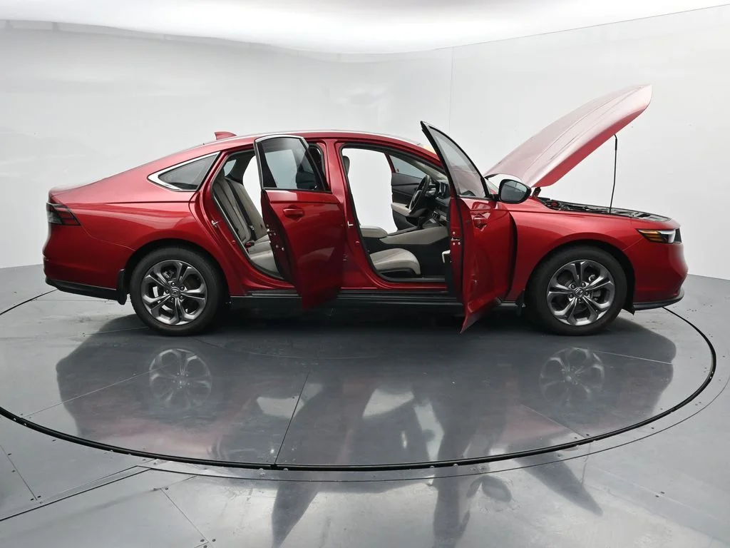 Used 2024  Honda EX image 40