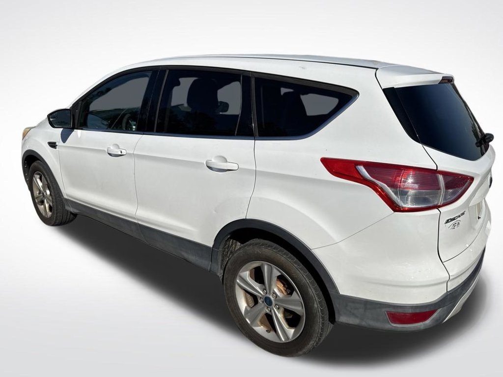 Used 2013 White Ford SE image 5