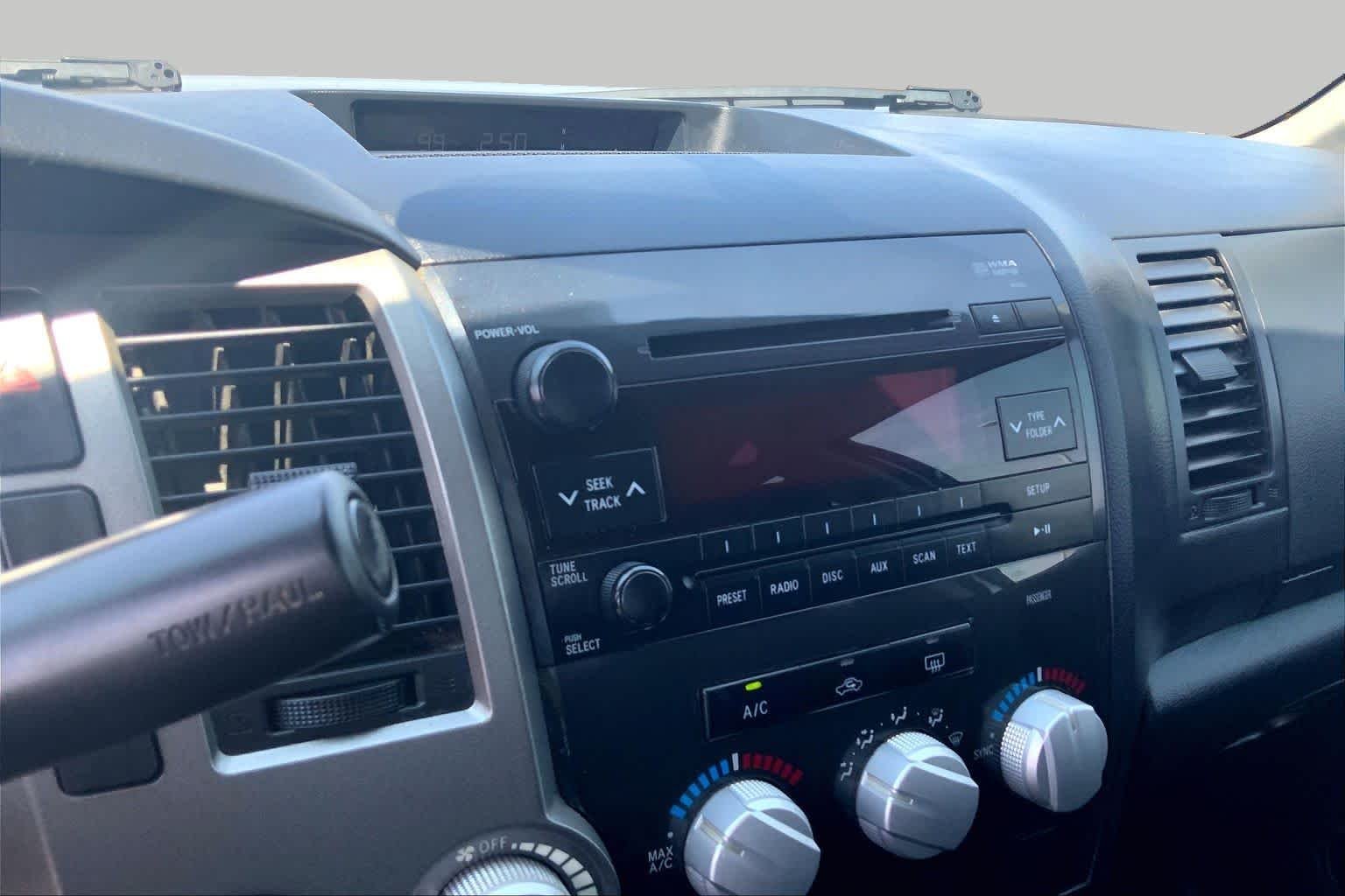 Used 2013 Silver Sky Metallic Toyota  image 27