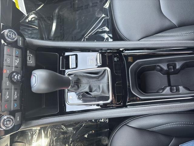 New 2026 Silver Zynith Metallic Clear-Coat Exterior Paint Jeep Limited image 19
