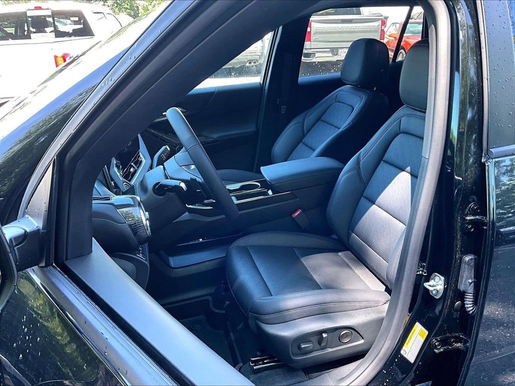 2026 Chevrolet Equinox LT - Photo 11