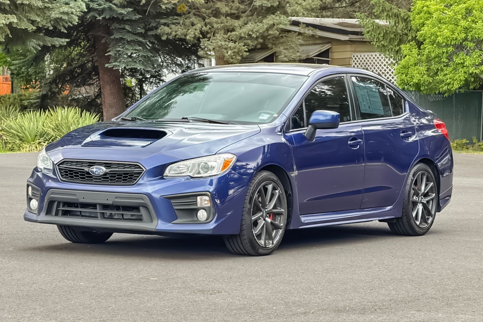 Used 2019 Blue Subaru Premium image 9