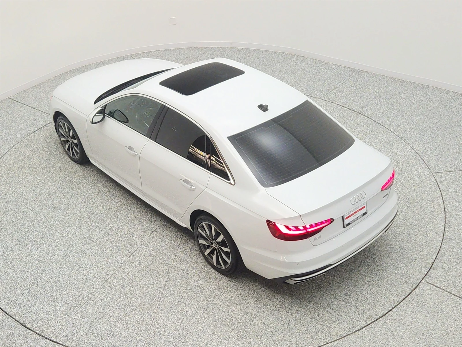 Used 2024 Glacier White Metallic Audi Premium 40 TFSI quattro image 28