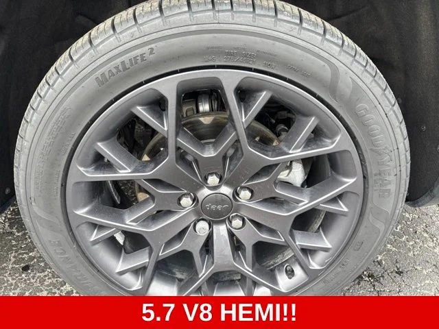 Used 2023 Black Jeep Summit image 28