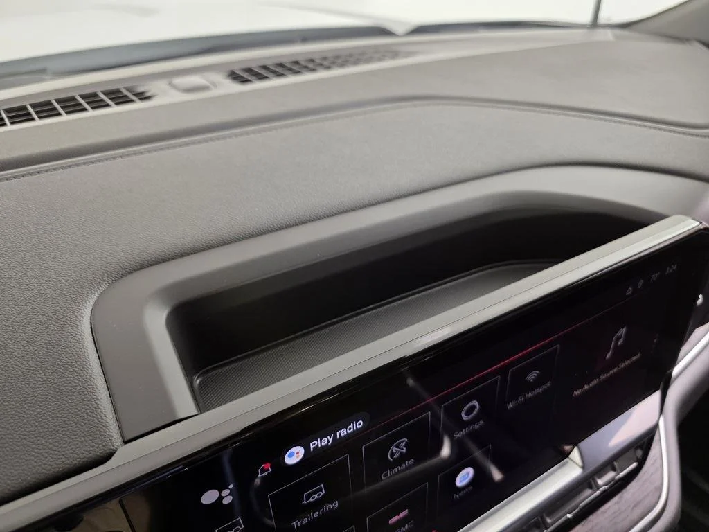 New 2025 Summit White GMC SLT image 57