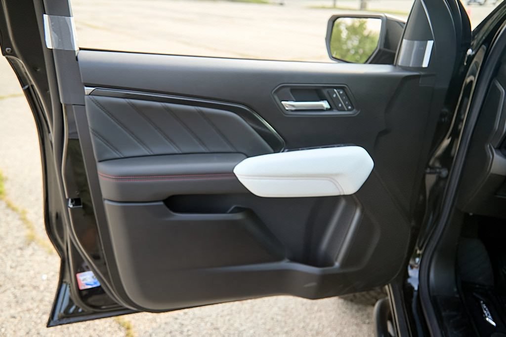 New 2026 Onyx Black GMC AT4X image 14